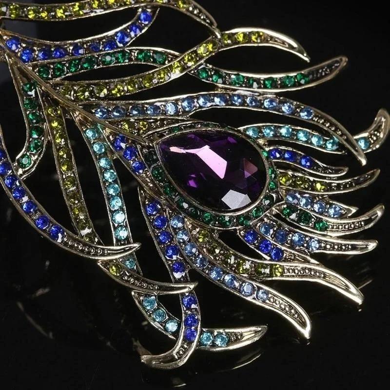 Vintage Peacock Feather Brooch Pin Elegant Lapel Scarf Coat Rhinestone Dress Decor Jewelry Accessory Women Birthday Jewelry Gift