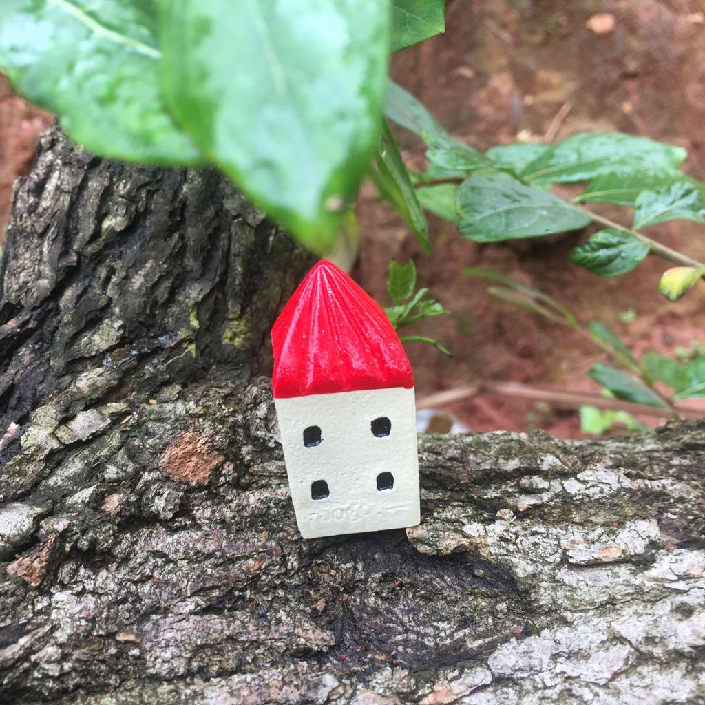 Zakka Sea Love: Micro Landscape Villa Resin Ornaments (Set of 8)