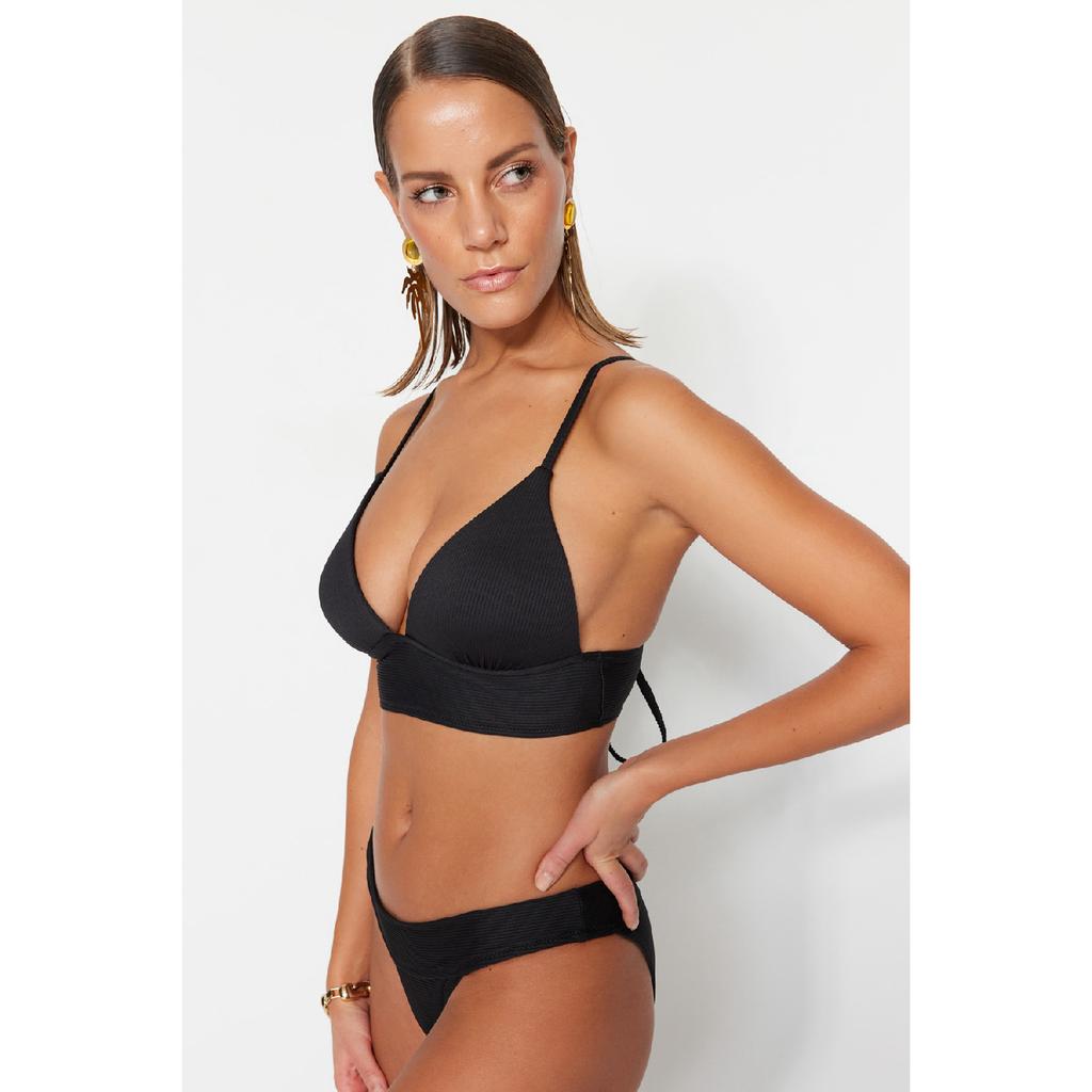 Черный текстурированный топ бикини с треугольными чашечками и пуш-апом Tbess21bu0010