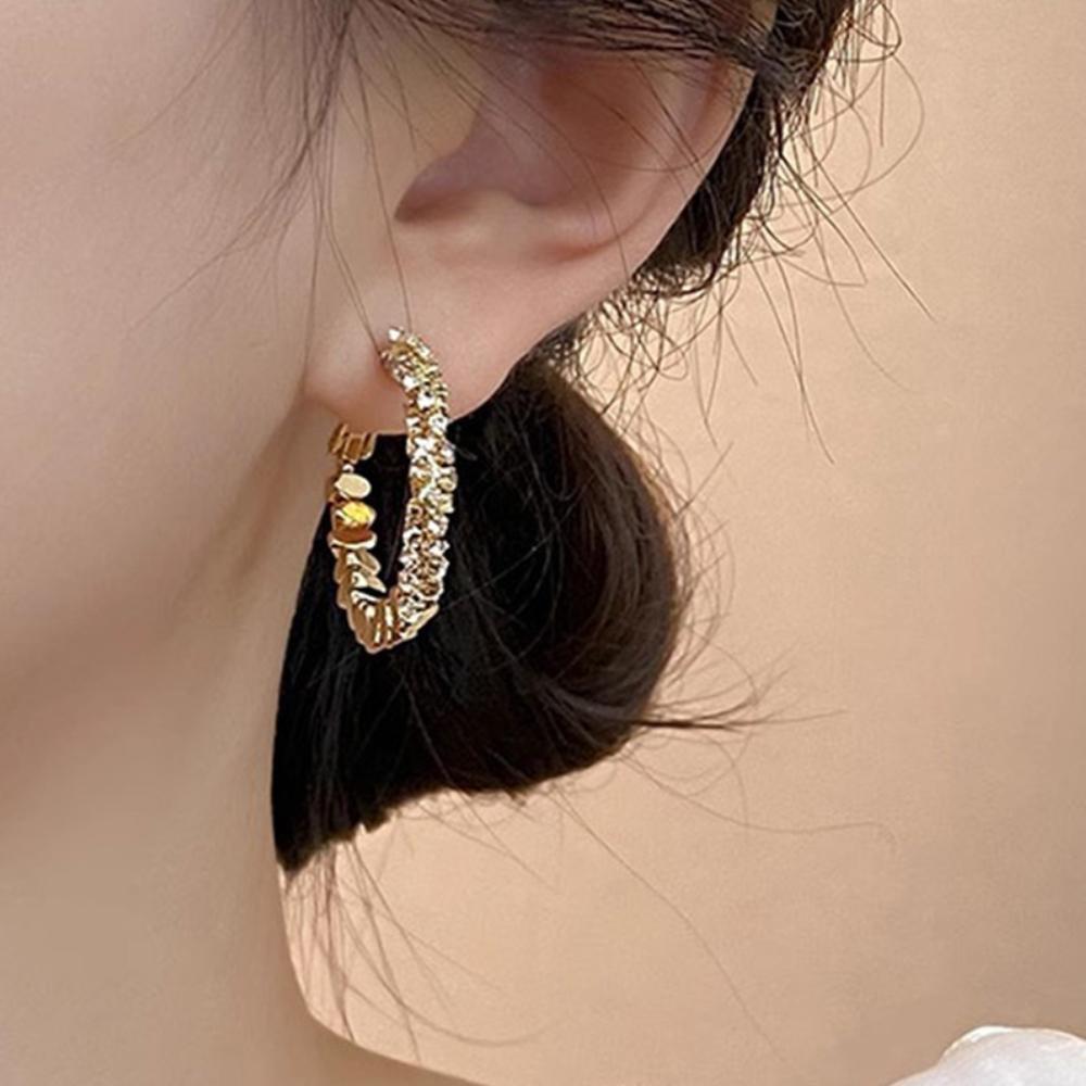 Серьги-кольца с битыми кристаллами – 2 цвета, из Кореи