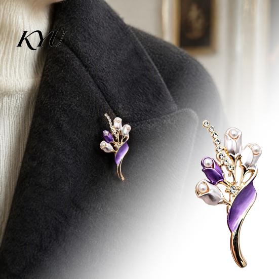 Bag Accessories Faux Pearl Tulip Brooch for Women, Bling Rhinestone Flower Pin Lapel Pin, Dainty Clothing Jewelry Wedding Party Prom Decorative Shirt