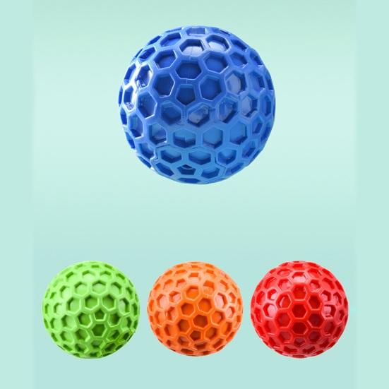 Жесткая игрушка для жевания собак Неразрушимый жевательный мяч для собак для агрессивных любителей жевать Интерактивная пищащая игрушка-мяч для больших и средних собак