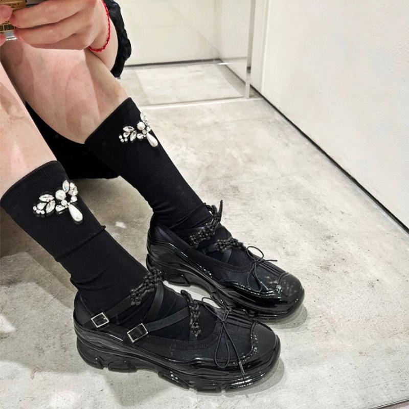 Lolita Thick Bottom Casual Sneakers Women's Fashion Beaded Shallow Ankle Strap Designer Shoes High Heeled Mary Jane Shoes