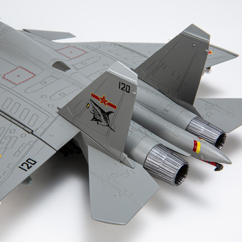 J15 1/72 Модель самолета из металлического сплава(включая базу)Размещение дома, коллекционирование и украшение Креативный подарок