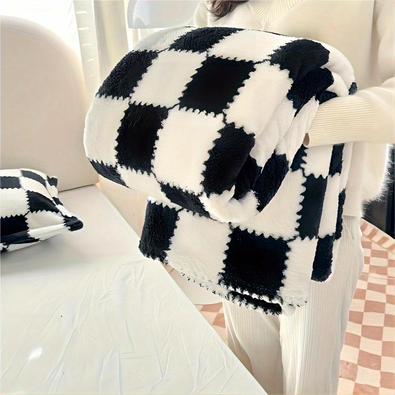 2025 Traditional Style Plaid Blanket Flannel Home Blanket Sheets Plush Double Sided Summer Air Conditioning Throw Blanket