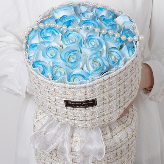 Уникальный искусственный цветок розы Яркий цвет Тонкая текстура Создает атмосферу