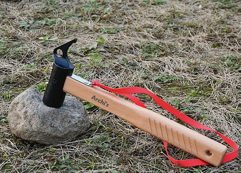 Молоток-колышек с деревянной ручкой и головкой для кемпинга и идеально подходящий для забивания и вытаскивания. Идеально подходит для палатки на открытом воздухе и для активного отдыха.