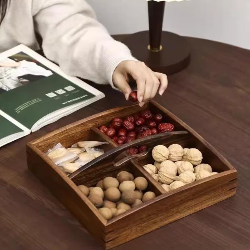 Четырехсекционная подставка для закусок из грецкого ореха