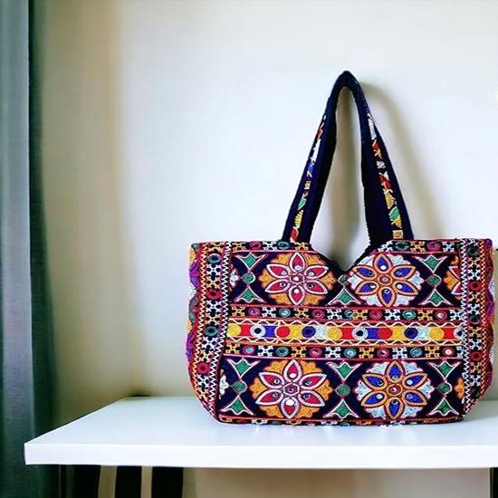 Женская разноцветная сумка Matka в Раджастане