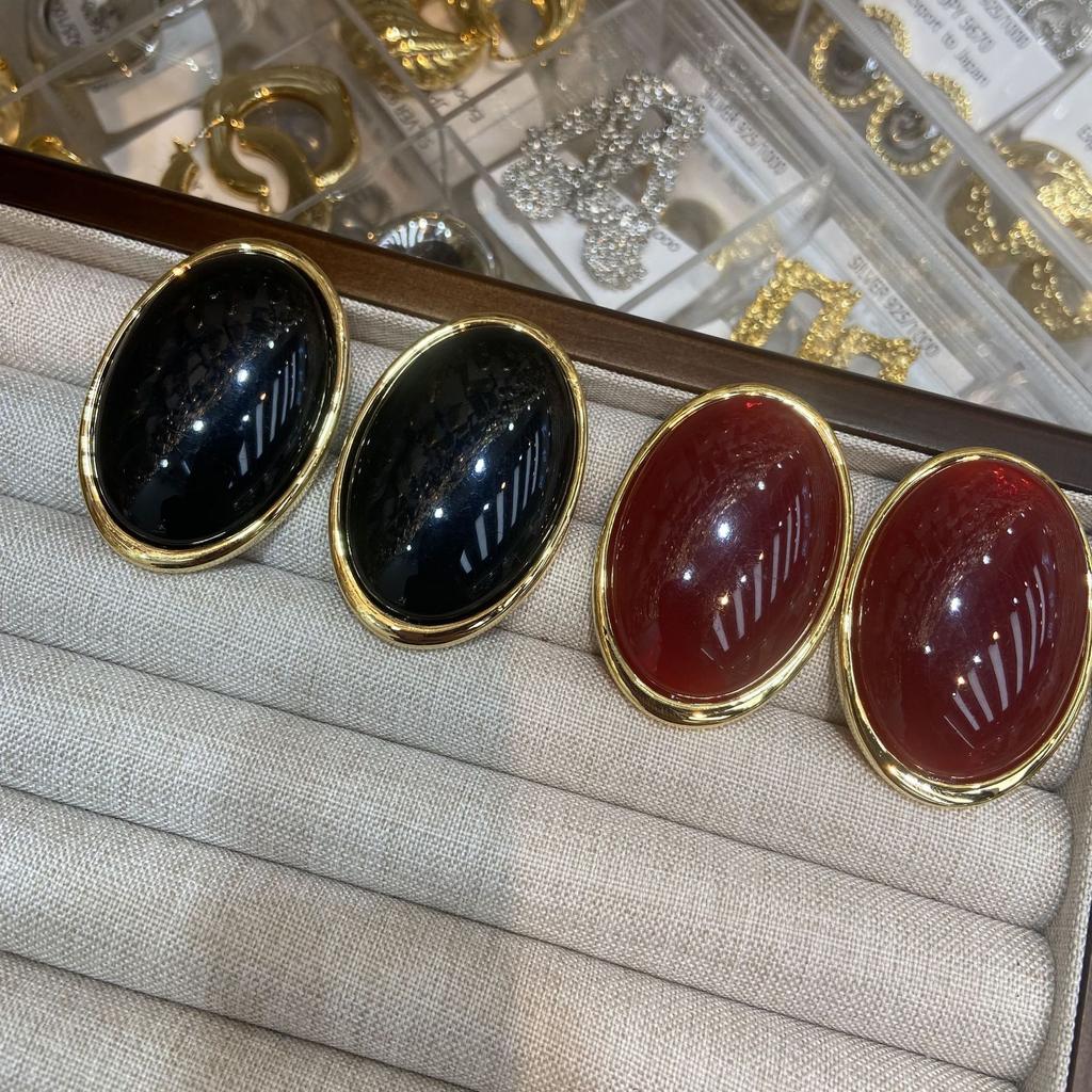 Серьги-гвоздики овальной формы с преувеличенным бордовым отливом, простые темпераментные модные серьги, женские ретро-серьги черного цвета на осень и зиму