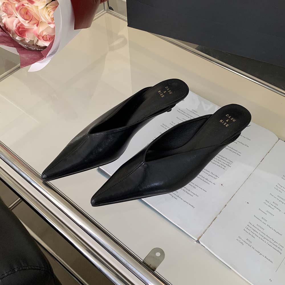 Модные женские туфли-слайды с острым носком, новинка 2024 года, модные туфли на открытом воздухе на тонком низком каблуке, бежевые, коричневые, черные туфли-лодочки для вечеринок 39