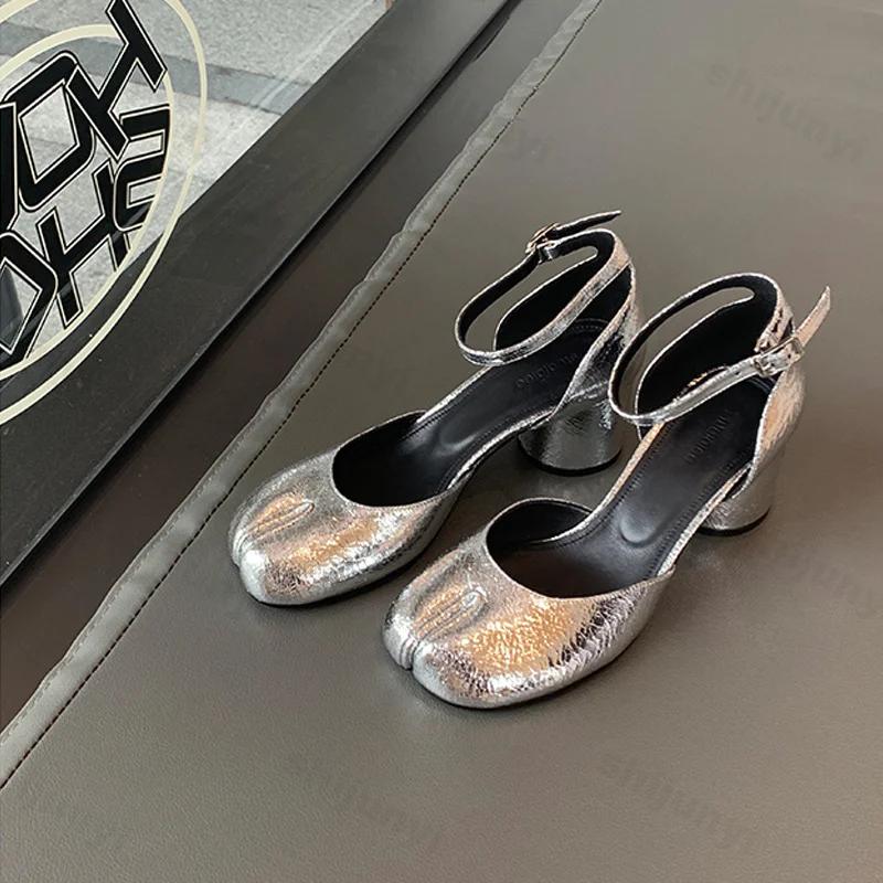 Fashion Women Shoes Sliver Leather Dress Square Head Split Toe Shoes Women Shallow Buckle Soft Sole Shoes