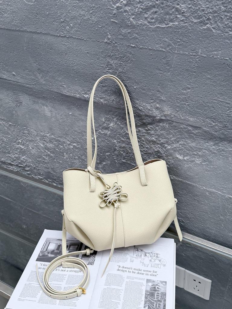 Vintage-Style Folding Basket Tote: Large Capacity Cowhide Bag for Women