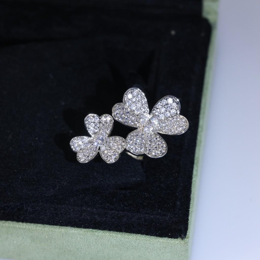 Кольцо серии «Три цветка» с полным бриллиантовым паве, отправлено в Германию, импортное азиатское золото с гальваническим покрытием Au 750 18K, ручная работа, этот классический подарок