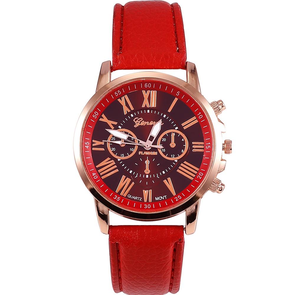 Женские кварцевые часы на кожаном ремешке