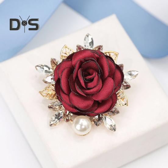 Женская брошь 3D Rose Leaf Искусственный жемчуг Стразы Лацкан Воротник Булавка Сумка Шарф Шляпа Украшение Брошь Выпускной Вечеринка Ювелирные изделия