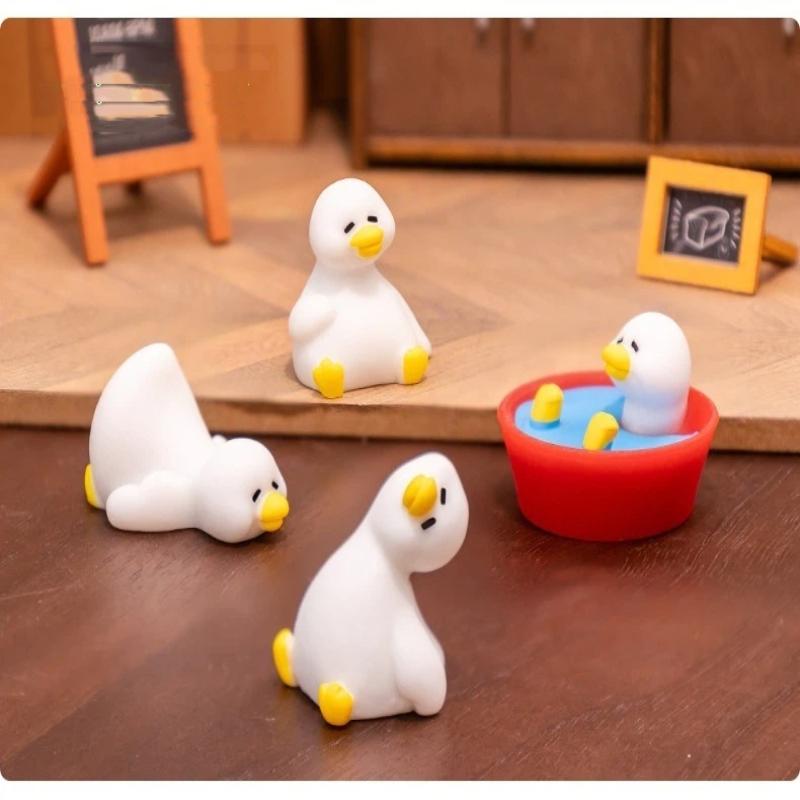 7PCS Miniature Duck Ornaments Lovely Tiny Duck Figurine Toys Lightweight Small Decor for Dollhouse Kids Birthday Party Gifts