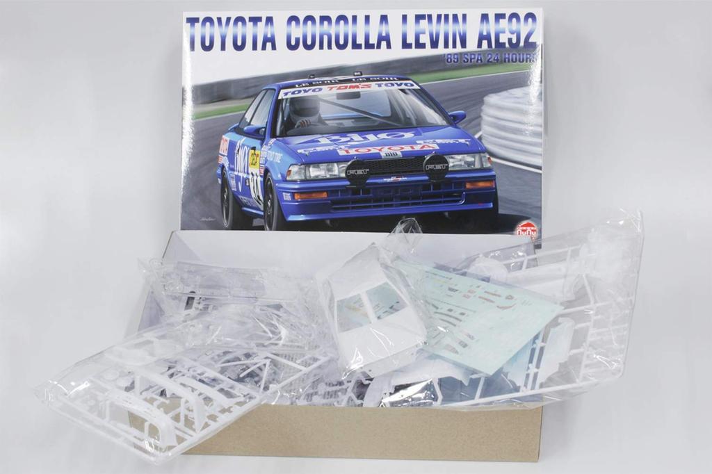 Racing Series Toyota Corolla Levin AE92 1989 Spa 24 Hour Race Plastic Model PN24016 Platz/NuNu 1/24