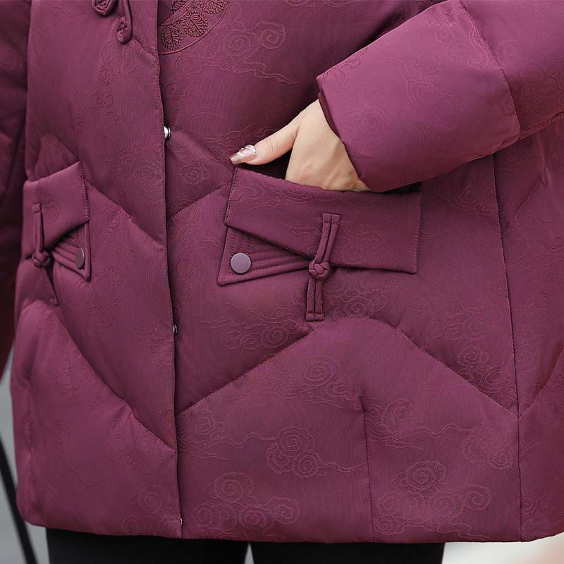 Middle Age Women Winter Short Down Jackets Vintage Embroidery Parkas Hooded Elegant Thick Warm Plus Size Down Coats Woman Outerwears
