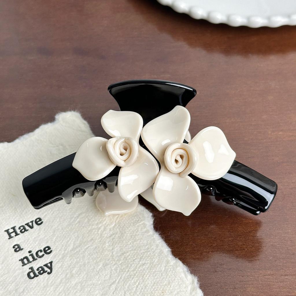 Large Designed Beautifully Floral Hair Claw Clip In Trendy Acetate For Fashionforward Women