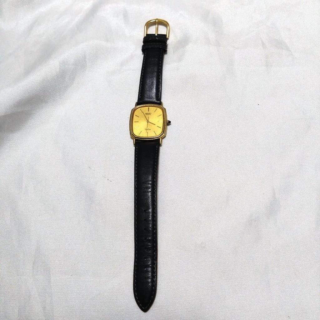 [USED] Rare SEIKO DOLCE Battery-operated Onyx Crown