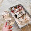 Летняя обувь для девочек Новая модная удобная обувь Сандалии Мягкая противоскользящая Стразы Детская обувь Милая изысканная Простая ретро Обувь принцессы