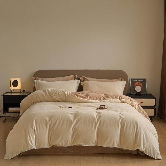 Роскошный высококачественный утолщенный комплект из четырех предметов из молочного флиса, теплое коралловое флисовое пододеяльник, антистатичный комплект из трех предметов: простыня