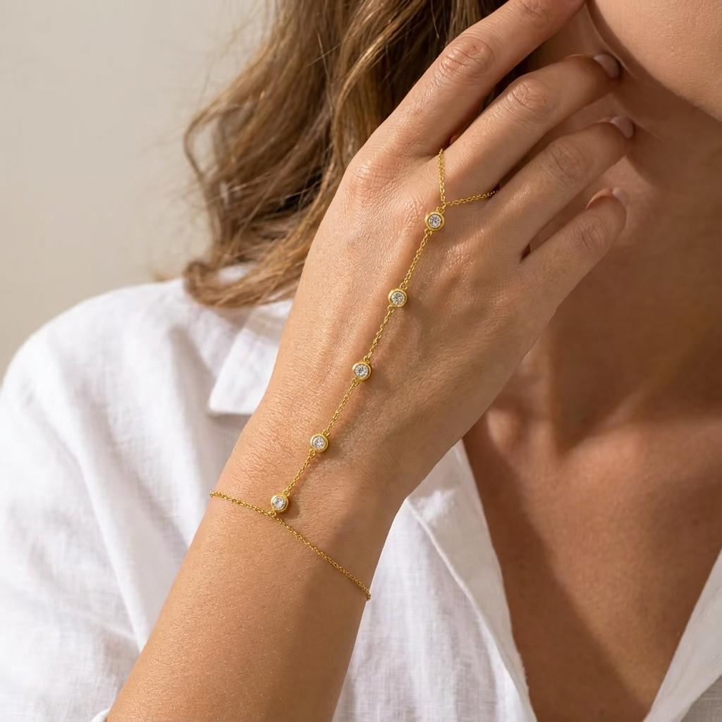 Exquisite Stainless Steel Finger Hand Chain for Women Light Luxury Rhinestone Golden Color Bracelet Party Jewelry Accessory