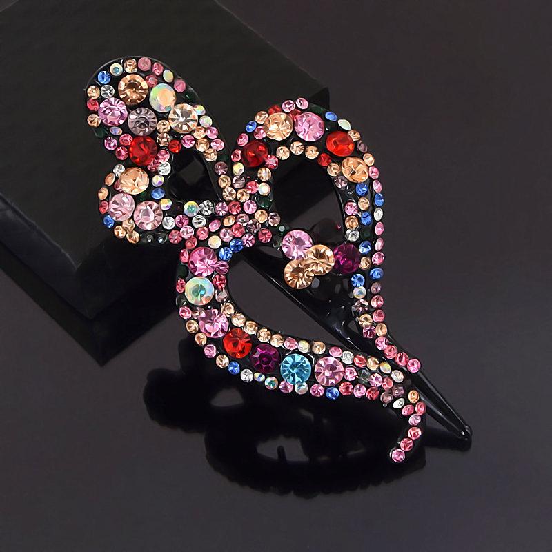 Chic Rhinestone Heart Duckbill Clip: Korean Style Elegant Bun Maker Hair Accessory.