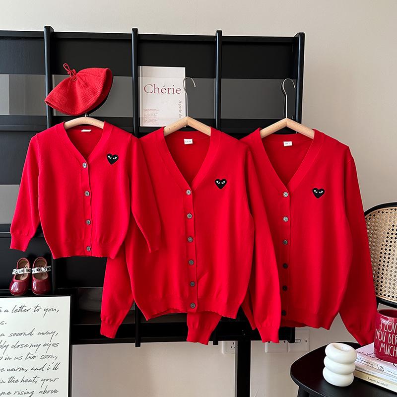 Семейный свитер в корейском стиле: Модный вязаный кардиган Осень 2025 для всех возрастов