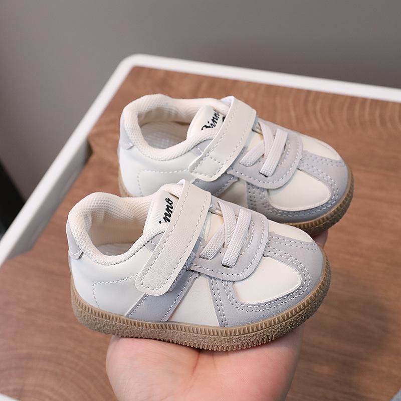 Новая детская спортивная обувь на весну и осень для младенцев и малышей - кроссовки для мальчиков и девочек для немецких тренировок.