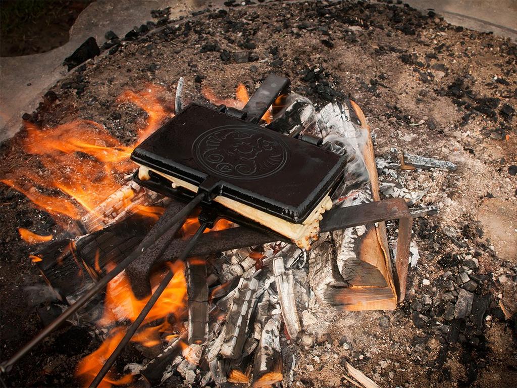 PETROMAX Hot Sand Cooking Waffle Iron 12764