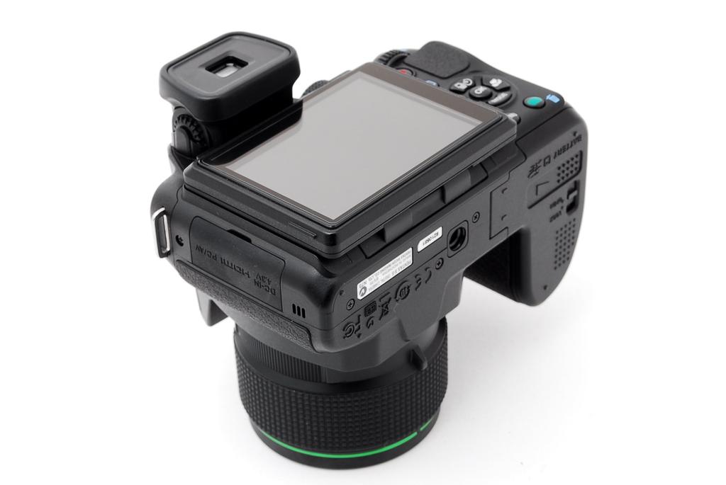 PENTAX Classic Black 16 Million Pixels Super Telephoto Zoom Lens AA Battery Specifications Dual Image Stabilization Continuous Shooting CLASSIC BLACK