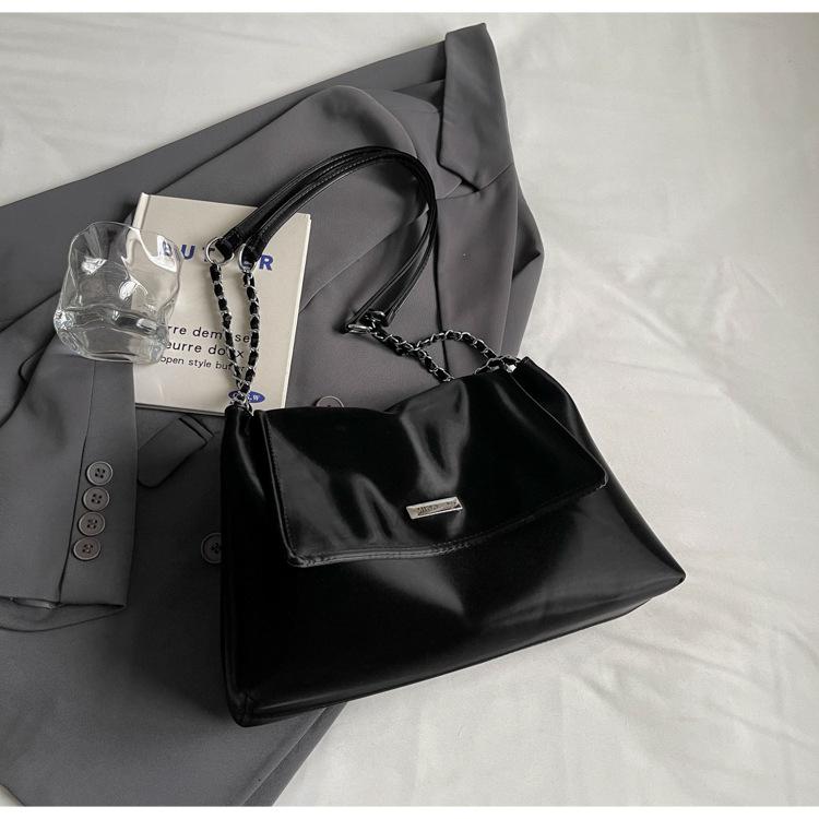 Niche Design Chain Portable Large Bag Women's Bag 2025 New Simple Tote Bag Versatile Shoulder Bag Underarm Bag