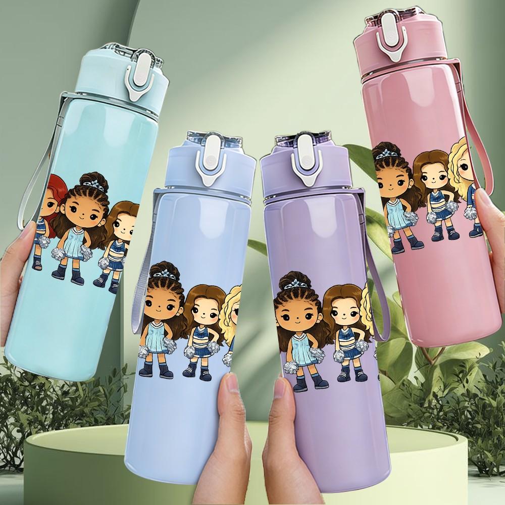 1PC Multi Racial Kids Group 750ml Color Plastic Sports Water Bottle Leakproof Flip Straw Lid Suitable for Sports Office Home Use