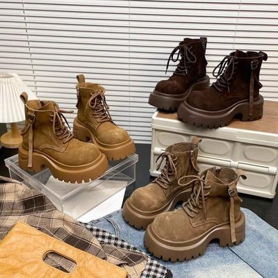 Нишевые шнурованные удобные повседневные женские короткие ботинки 2025 осень и зима новые на толстой подошве-маффине с увеличением роста ботинки Мартин женские