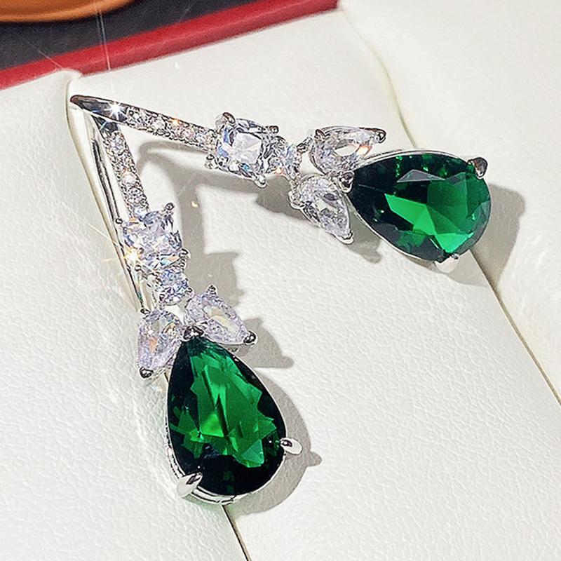 Huitan Noble Pear Shaped Green Cubic Zirconia Drop Earrings Women Elegant Wedding Party Ear Accessories Nice Gift New Jewelry