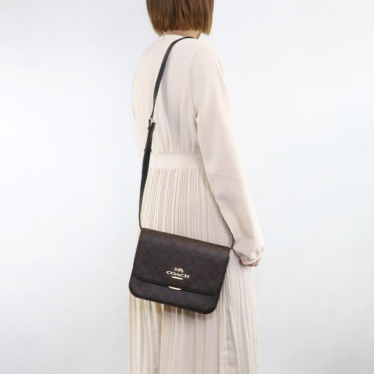 Coach Женская сумка через плечо Brynn 25 Classic Monogram Flap из покрытого канваса и кожи, коричневая C5633-IMAA8