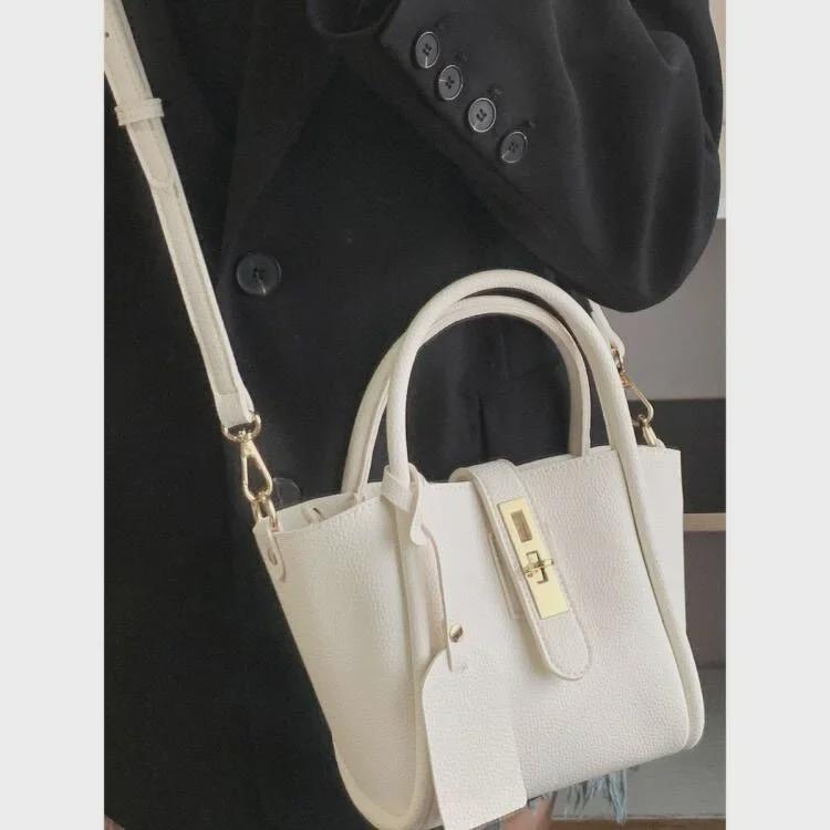 2024 Women's Fashion Simple Basket Bag: High-Grade Bucket Style Handbag, Perfect for Commuting or As a Messenger Bag.