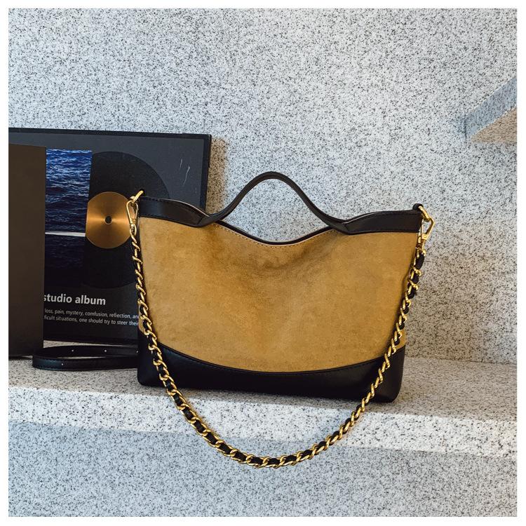 Сумка большой вместимости женская 2025 новая трендовая легкая роскошная нишевая высококлассная на одно плечо подмышечная сумка Maillard сумка-мессенджер