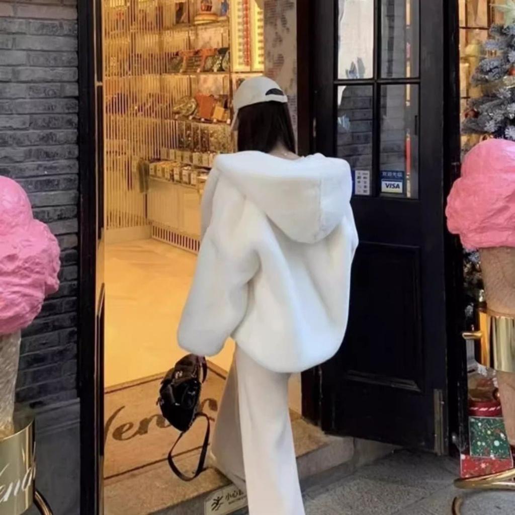 Богатая дочь шуба женская осень и зима высокого класса с капюшоном свободная утолщенная мягкая уменьшающая возраст пушистая шуба