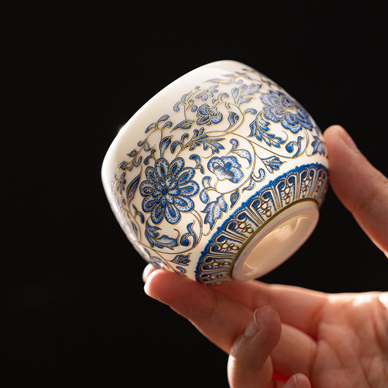 Light Luxury Suet Jade Porcelain Master Cup Single Cup Kung Fu Teacup Tea Tasting High-grade Blue and White Entangled Lotus Pattern Large Master Cup