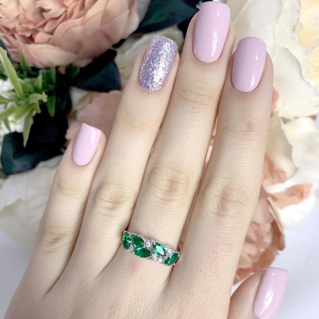 Серебряное кольцо с изумрудом nano (1987964)