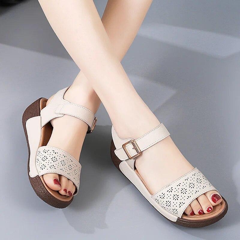 Летние женские туфли на танкетке, однотонные сандалии с открытым носком на высоком каблуке, повседневные женские модные женские сандалии на танкетке с пряжкой и ремешком