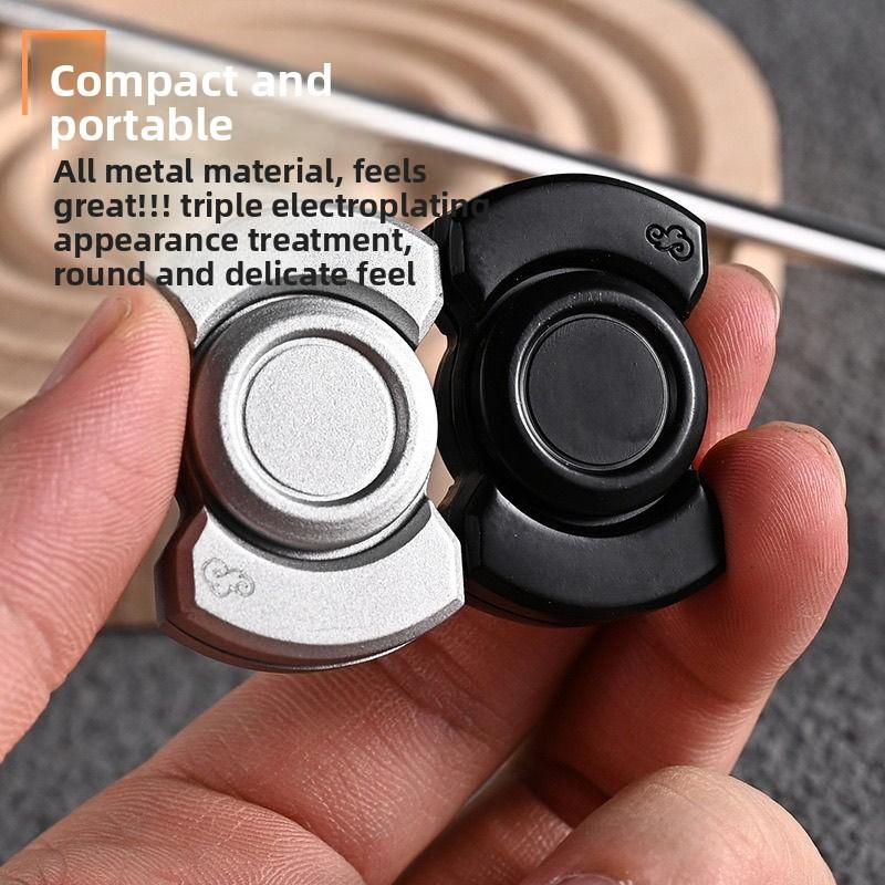 Three-in-one Fingertip Gyro Zinc Alloy Cool Snap EDC Toys Push Cards Decompression Rotating Magnetic Suction Decompression Artifacts