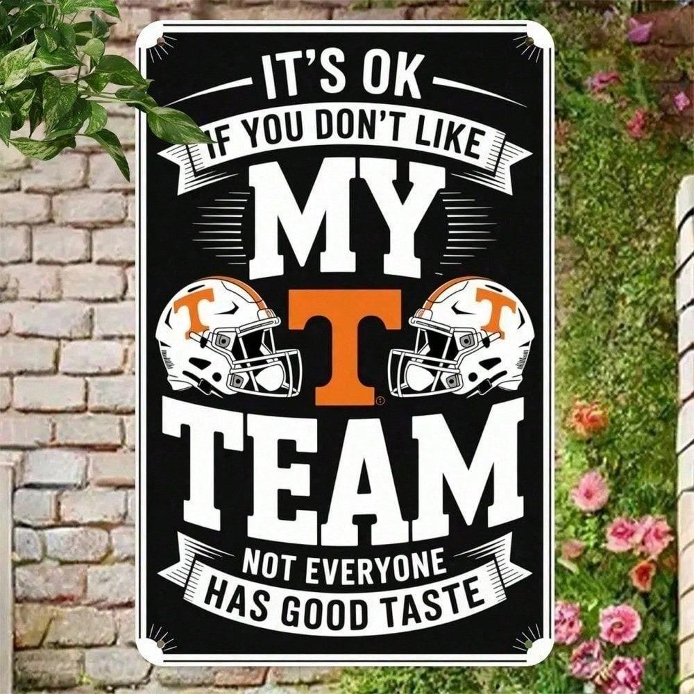 Tennessee Volunteers Metal Tin Sign Vintage Football Helmet Decor for Man Cave Bar Game Room