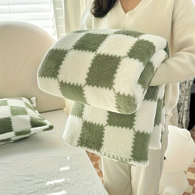 2025 Traditional Style Plaid Blanket Flannel Home Blanket Sheets Plush Double Sided Summer Air Conditioning Throw Blanket