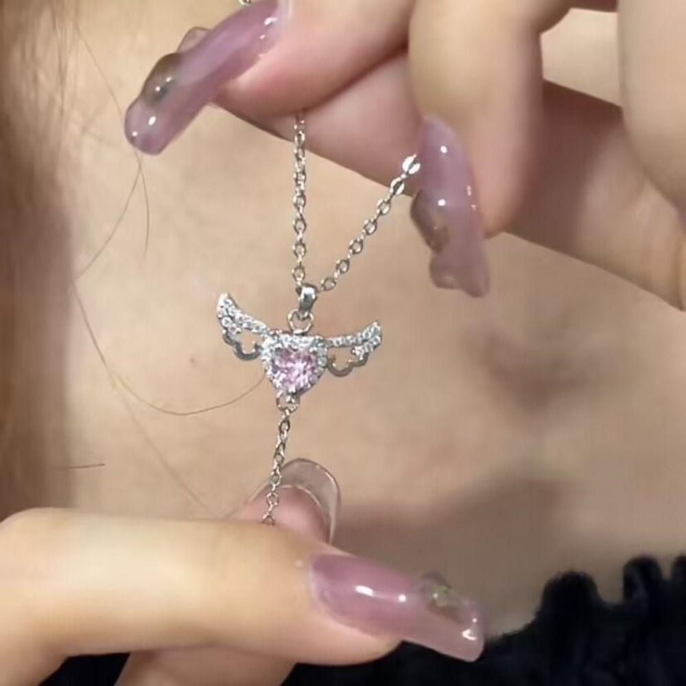 Classic Bowknot Necklace Zinc Zinc Alloy Temperament Clavicle Chain Beauty Zircon Cross Pendant Gifts