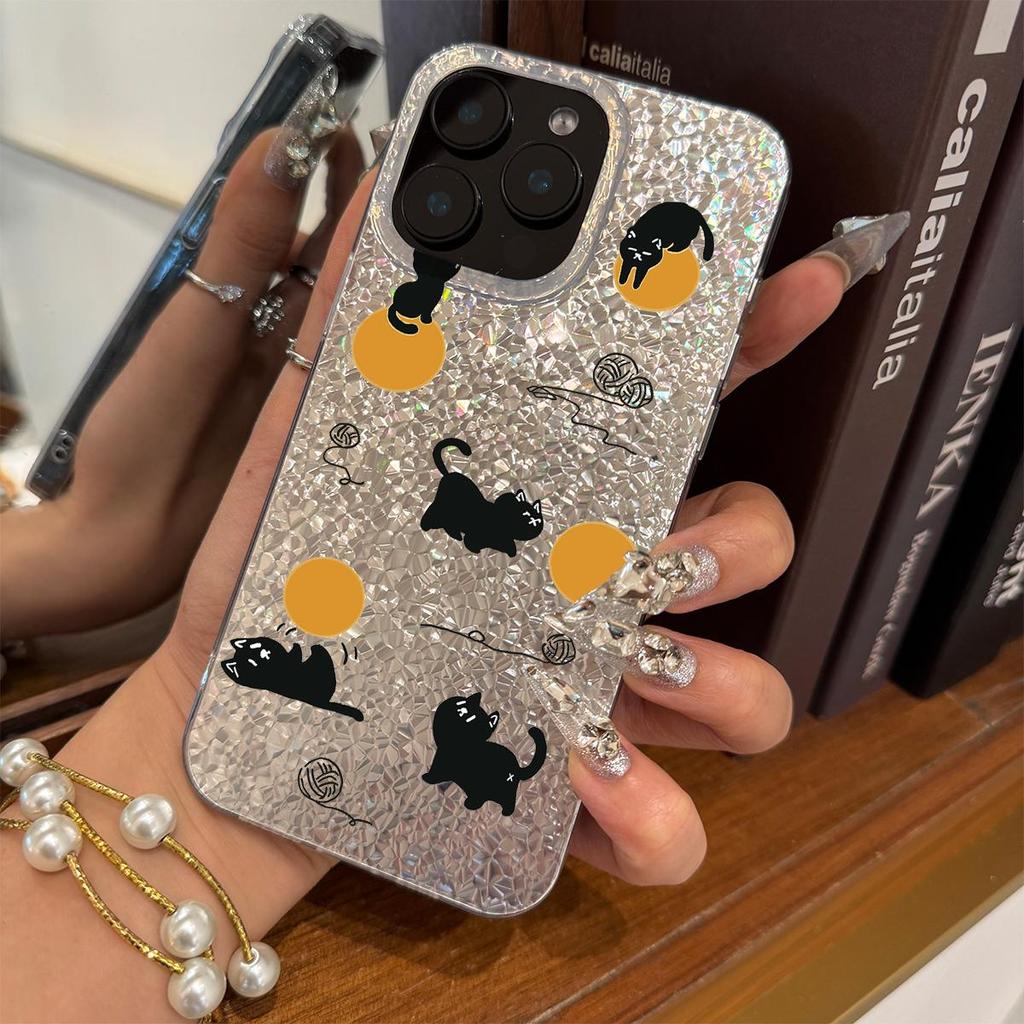 Черные кошки с шариками Чехол для iphone 16 Plus XR XS Max 18 Pro Max 17 Pro 11 13 Air 15 12 14 Серебристый блеск Трескающийся фон