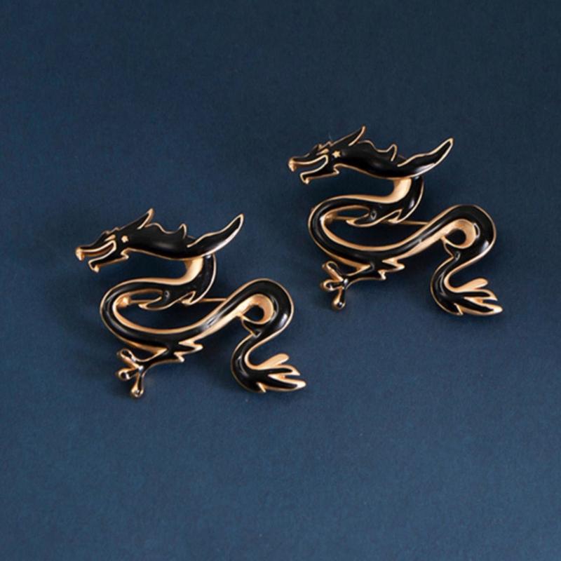 Vintage Dragon Brooch Retro Badge Fashion Jewelry Trendy Fashion Accent Dragon Shape Lapel Pin for Fashion Enthusiasts